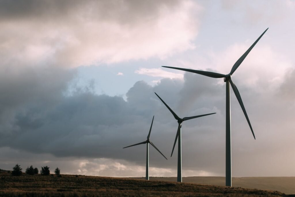  Una startup israelí transforma turbinas eólicas en sistemas que extraen gases de efecto invernadero 