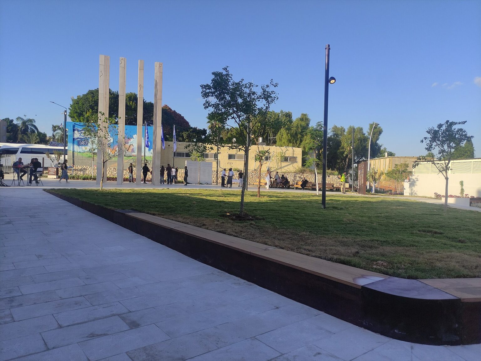 Colocan la piedra fundamental de un nuevo parque industrial en Sderot para impulsar el sur de Israel