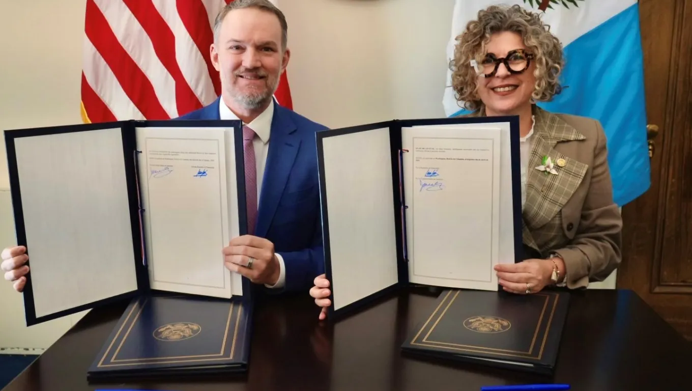 Guatemala y EE. UU. firman acuerdo que incluye eliminación del 10% de arancel para diversos productos guatemaltecos